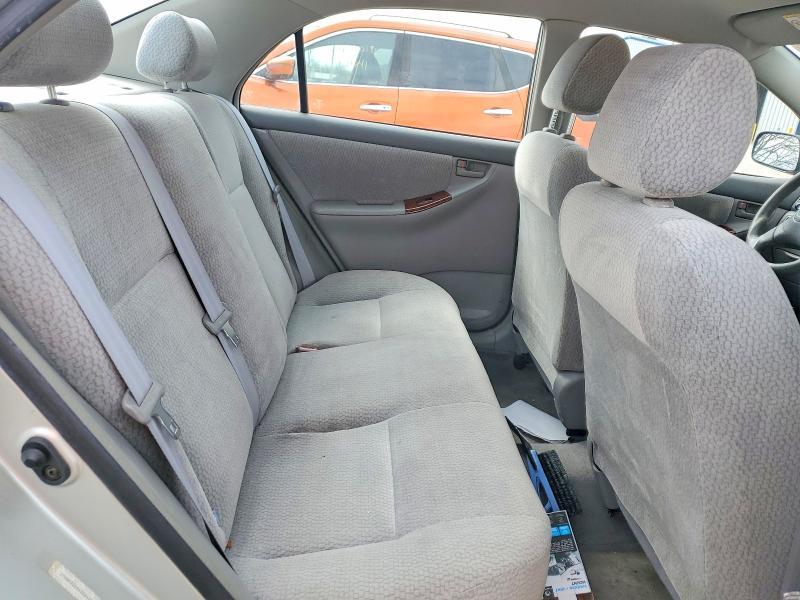 2004 Toyota Corolla le