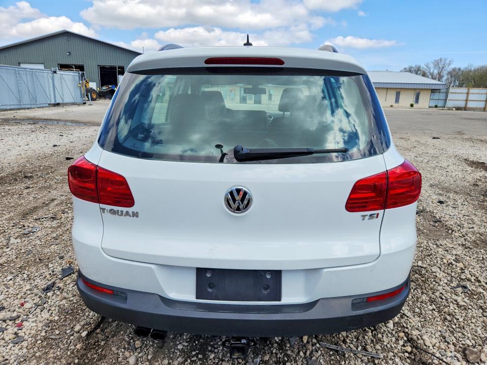 2016 Volkswagen Tiguan s
