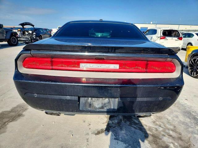 2014 Dodge Challenger sxt
