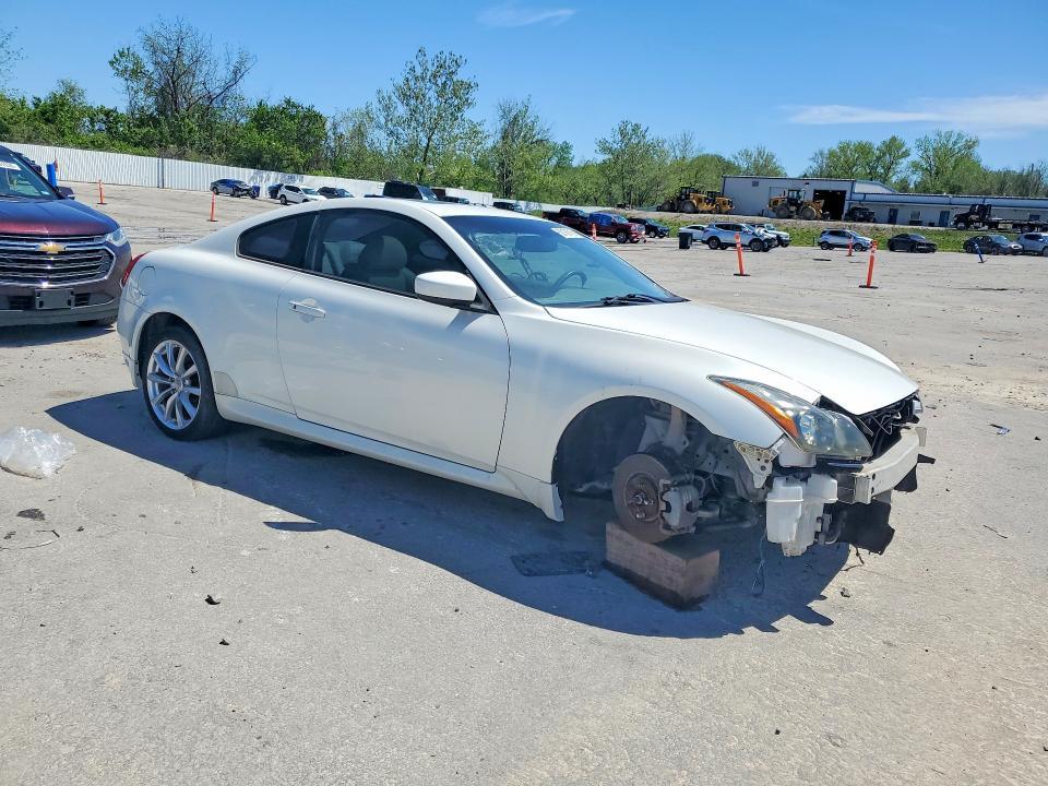 2011 Infiniti G37 Coupe x