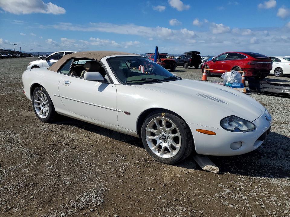 2002 Jaguar XKR
