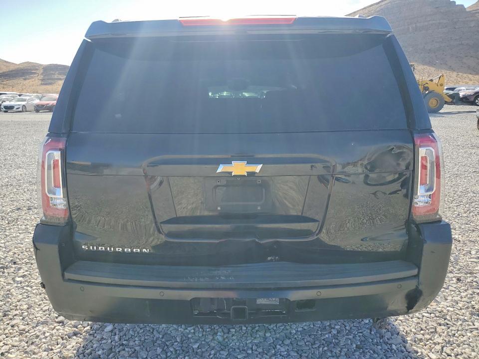 2017 Chev Suburban ls 1500