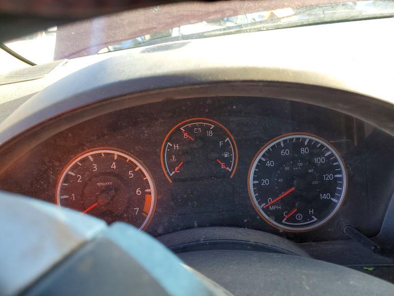 2014 Nissan Titan SV