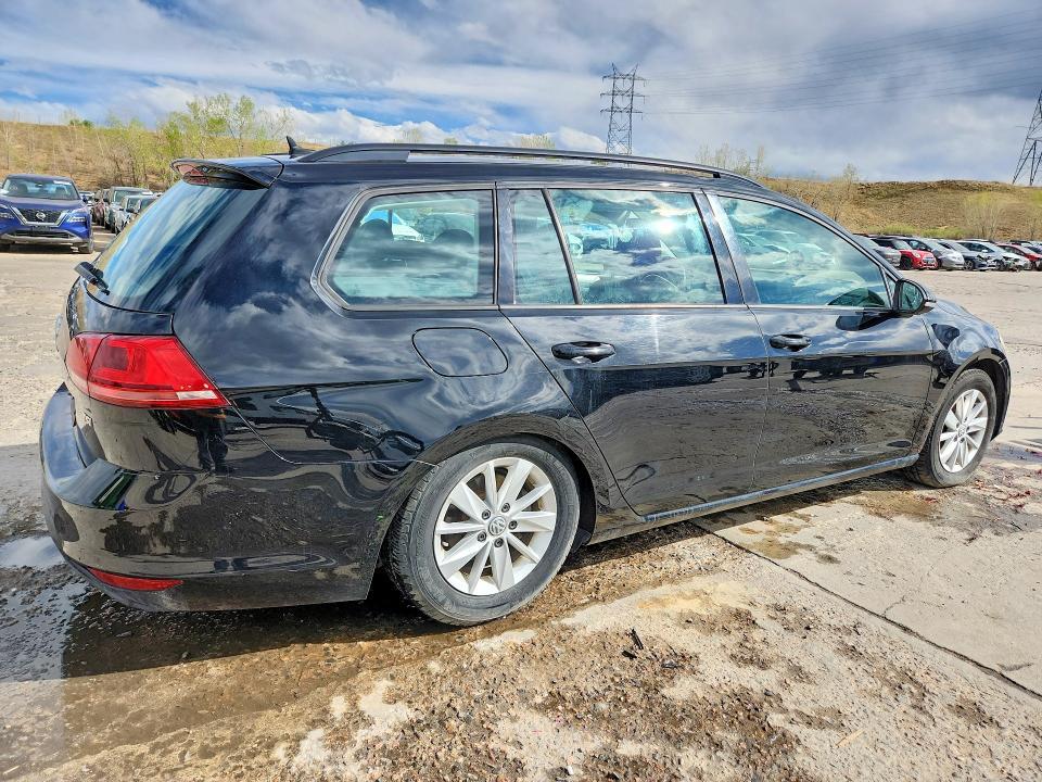 2016 Volkswagen Golf Sportwagen s