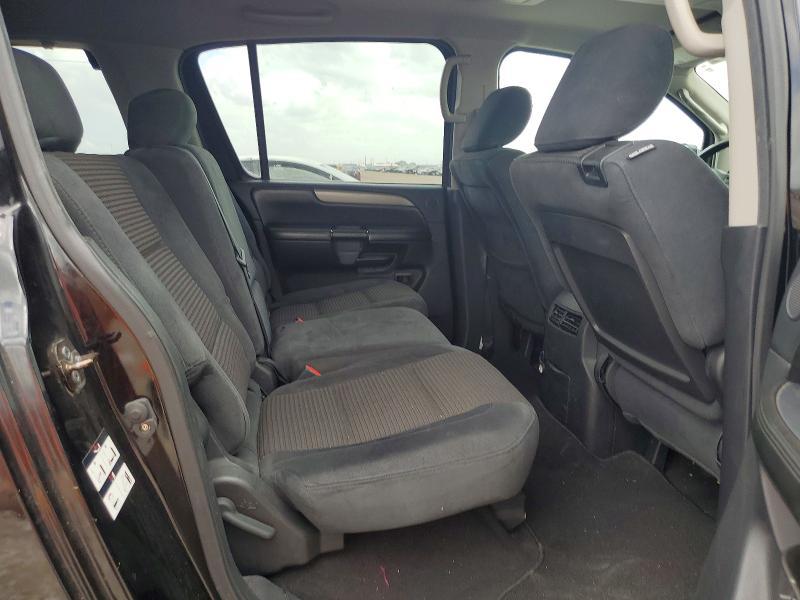 2011 Nissan Armada sv