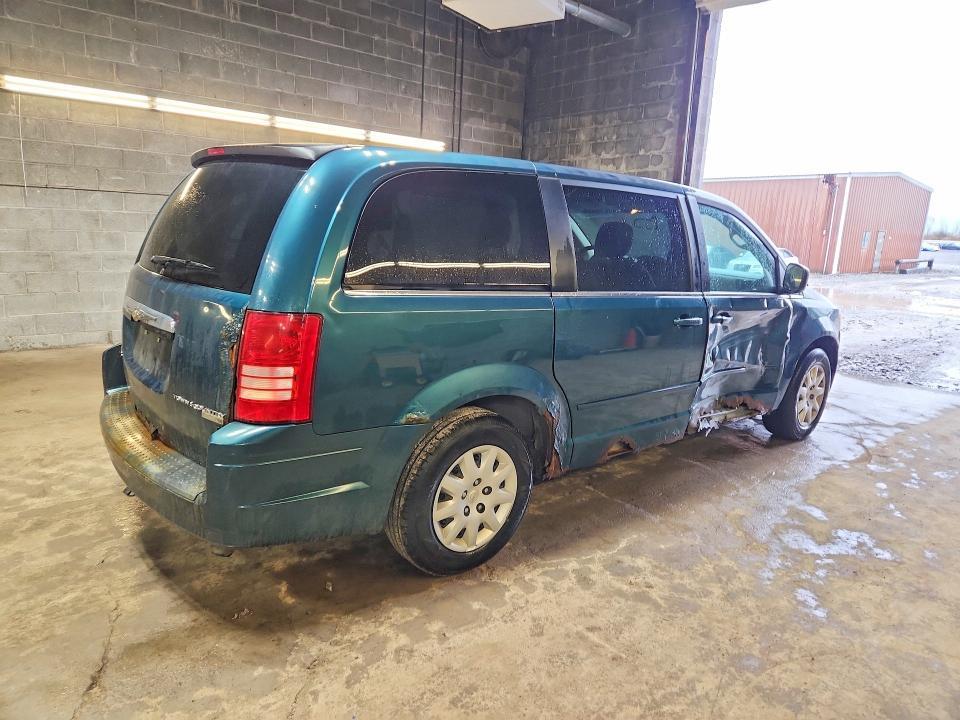 2009 Chrysler Town & Country lx