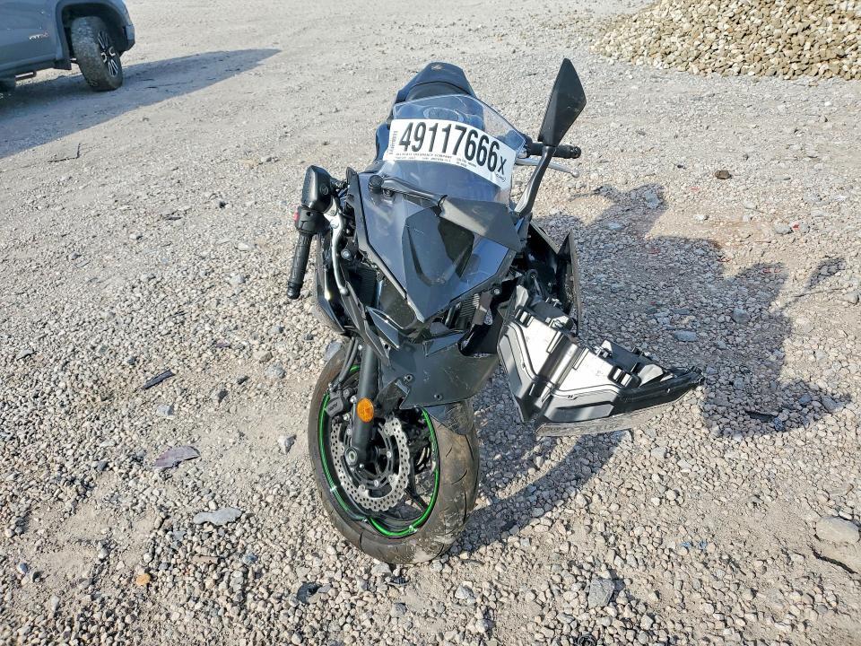 2025 Kawasaki Ex650 r