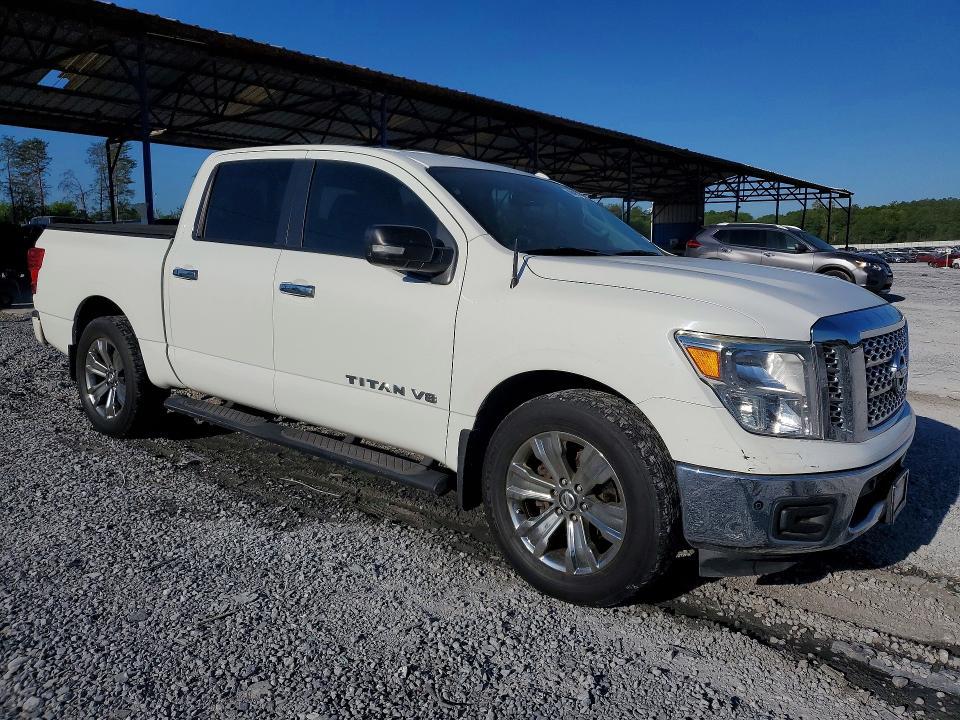 2018 Nissan Titan SV