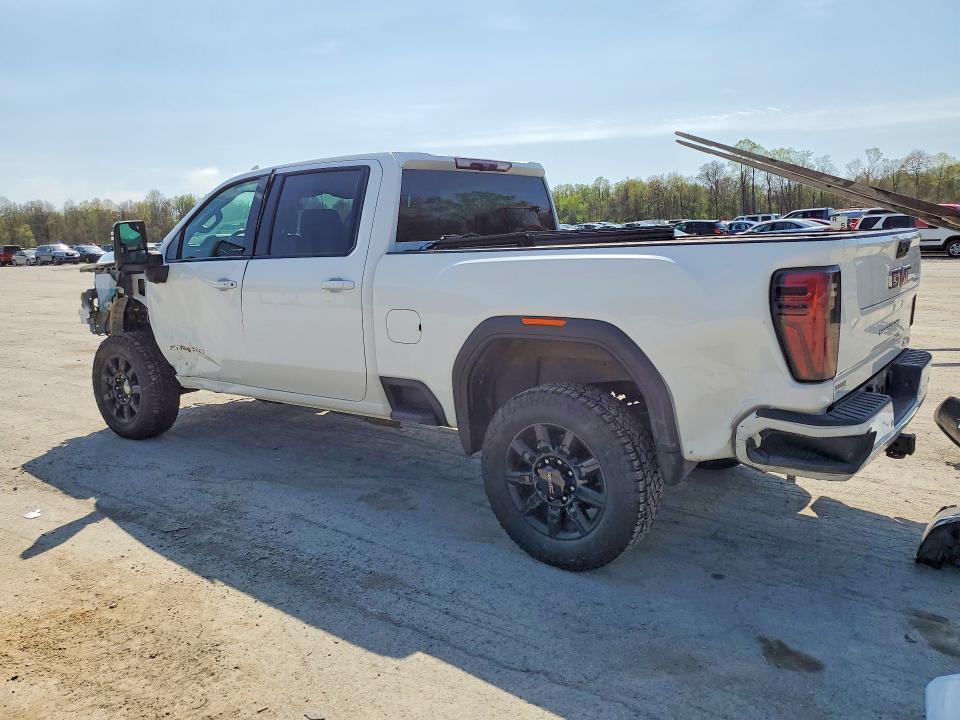 2024 GMC Sierra K2500 AT4