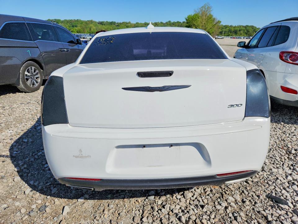 2021 Chrysler 300 Touring