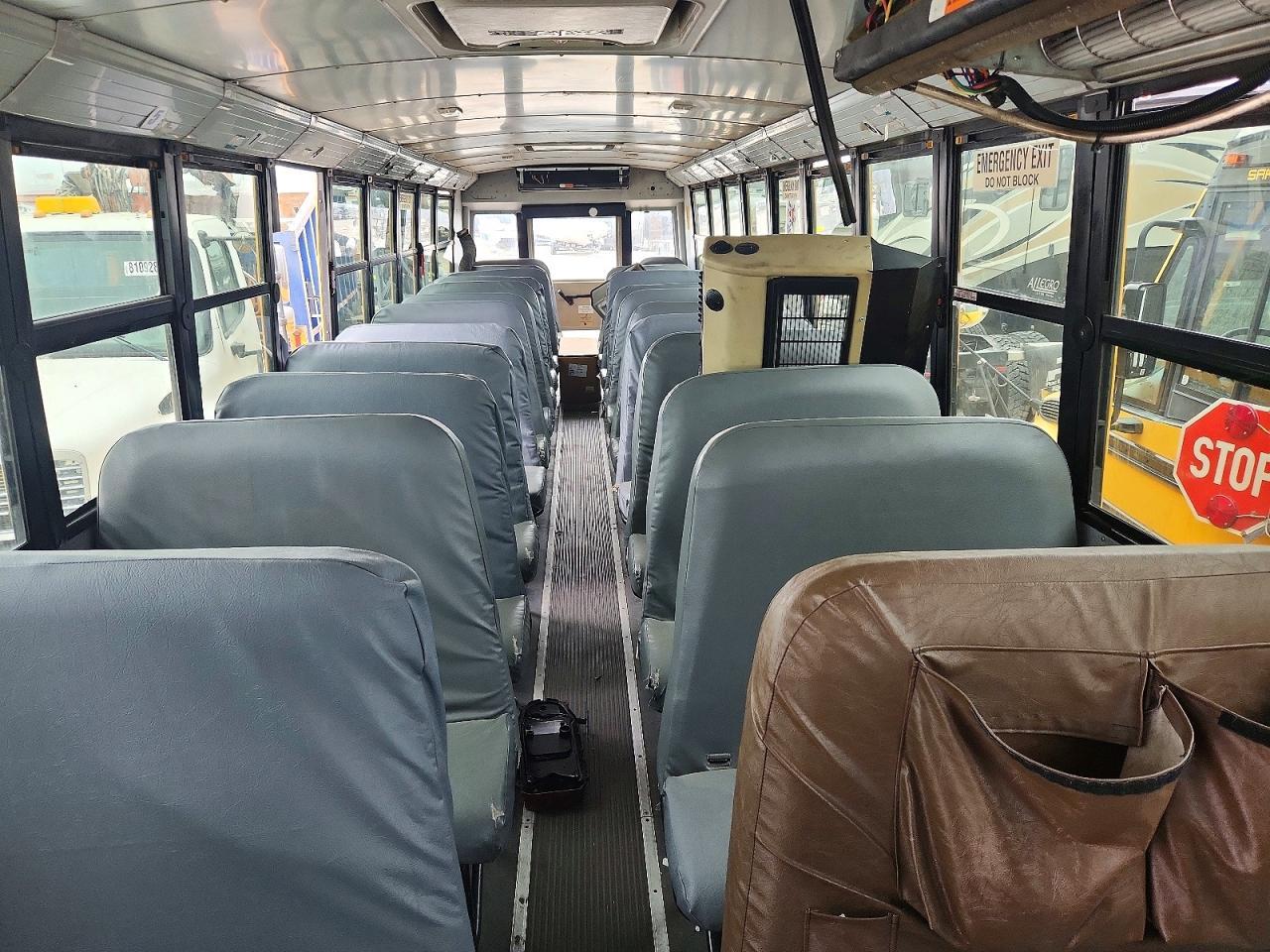 2011 Thomas SAF-T-LINER C2-School Bus
