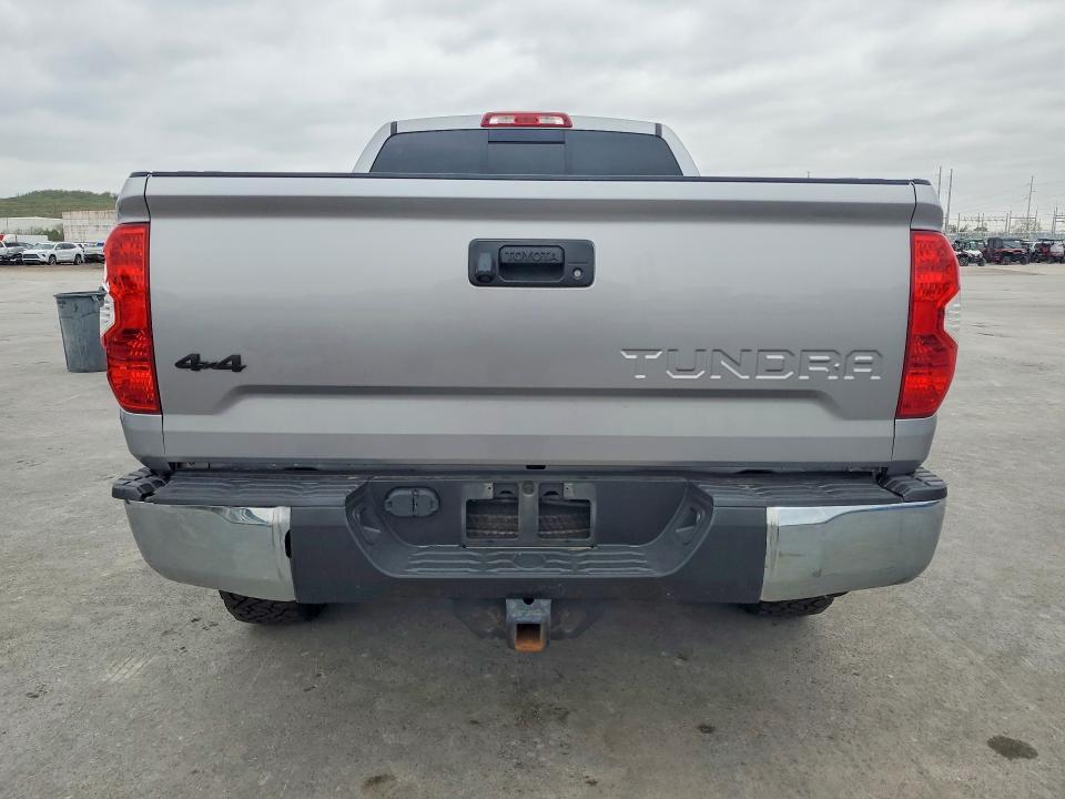 2018 Toyota Tundra SR5