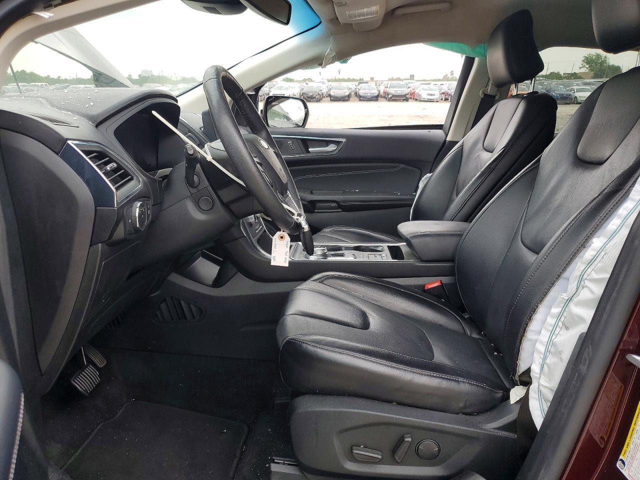 2022 Ford Edge Titanium
