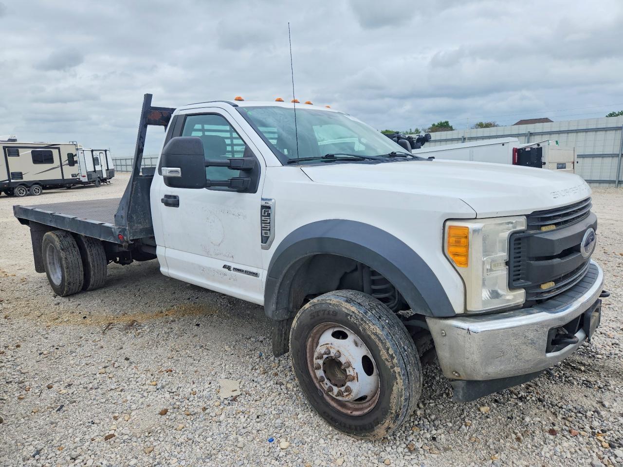 2017 Ford F550 Super Duty Flatbed Truck