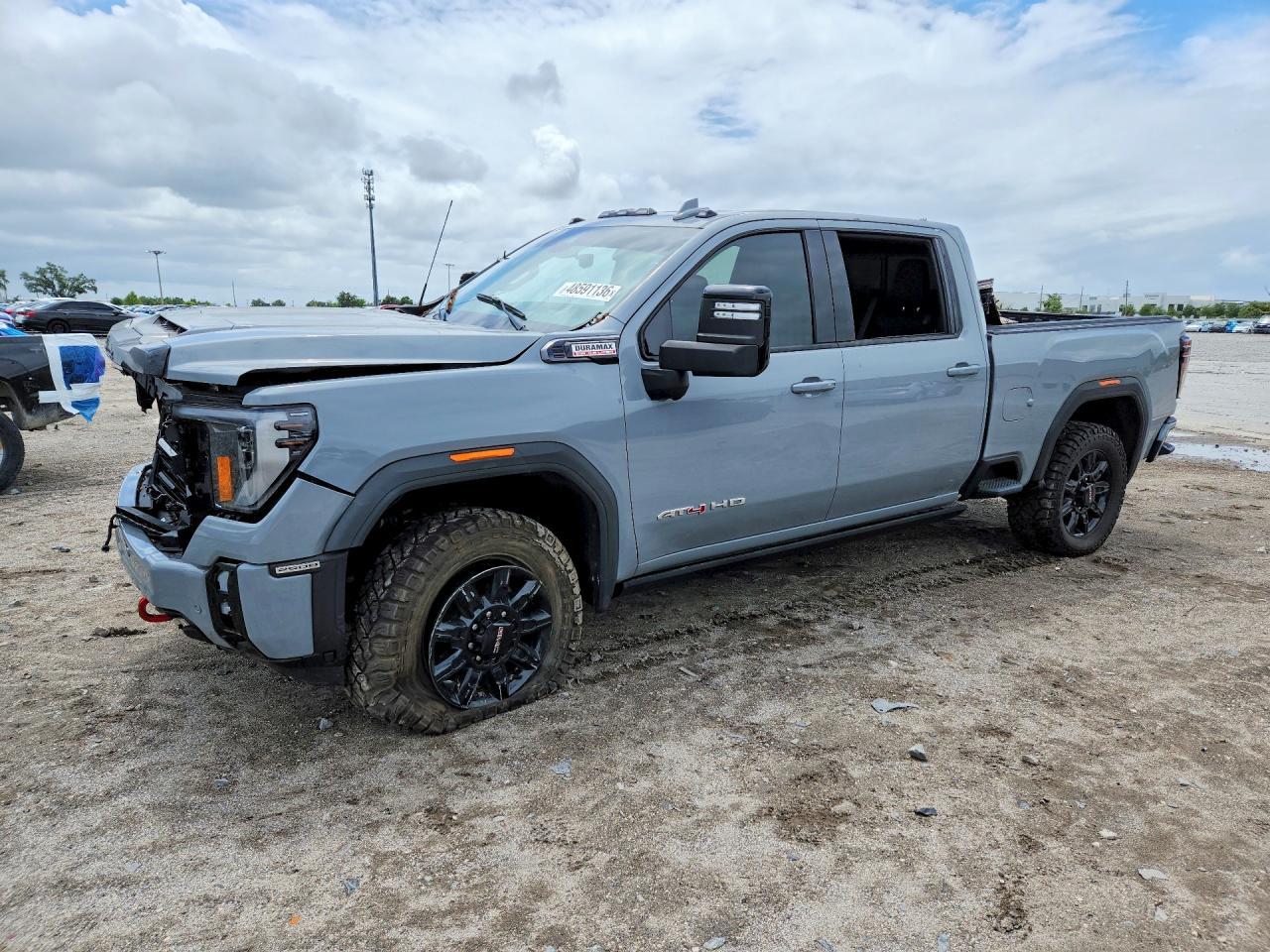 2024 GMC Sierra K2500 AT4