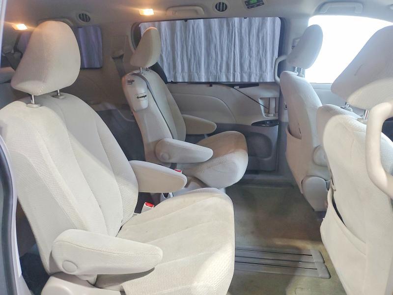 2014 Toyota Sienna le