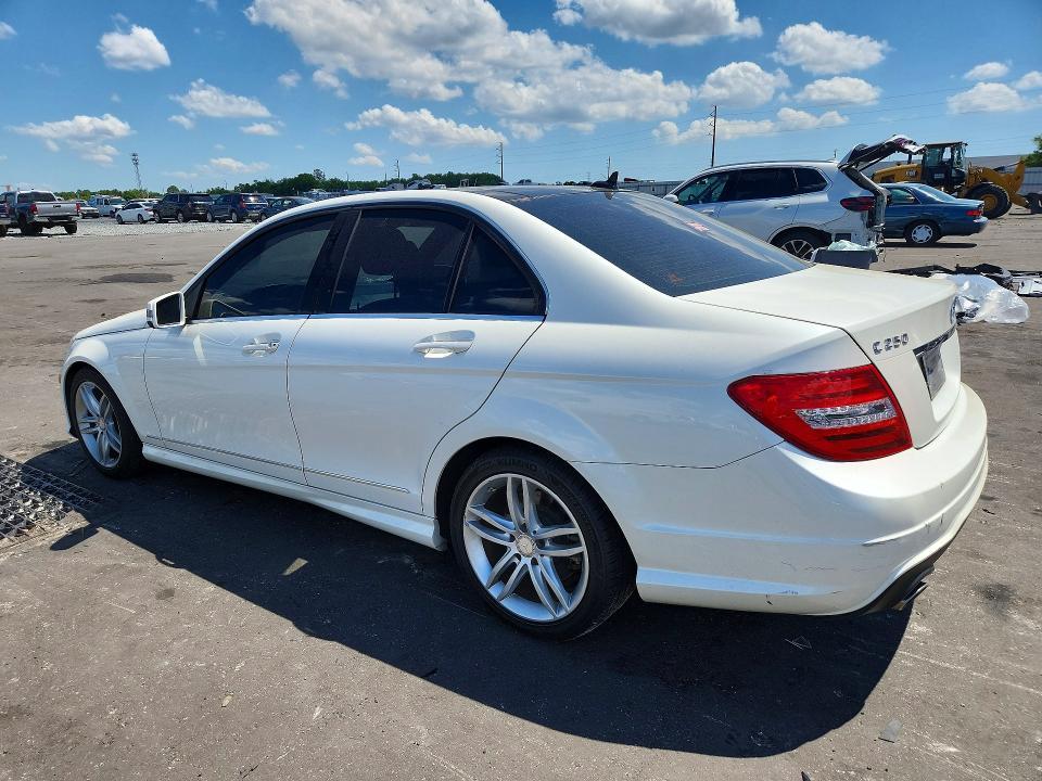 2014 Mercedes-Benz C 250