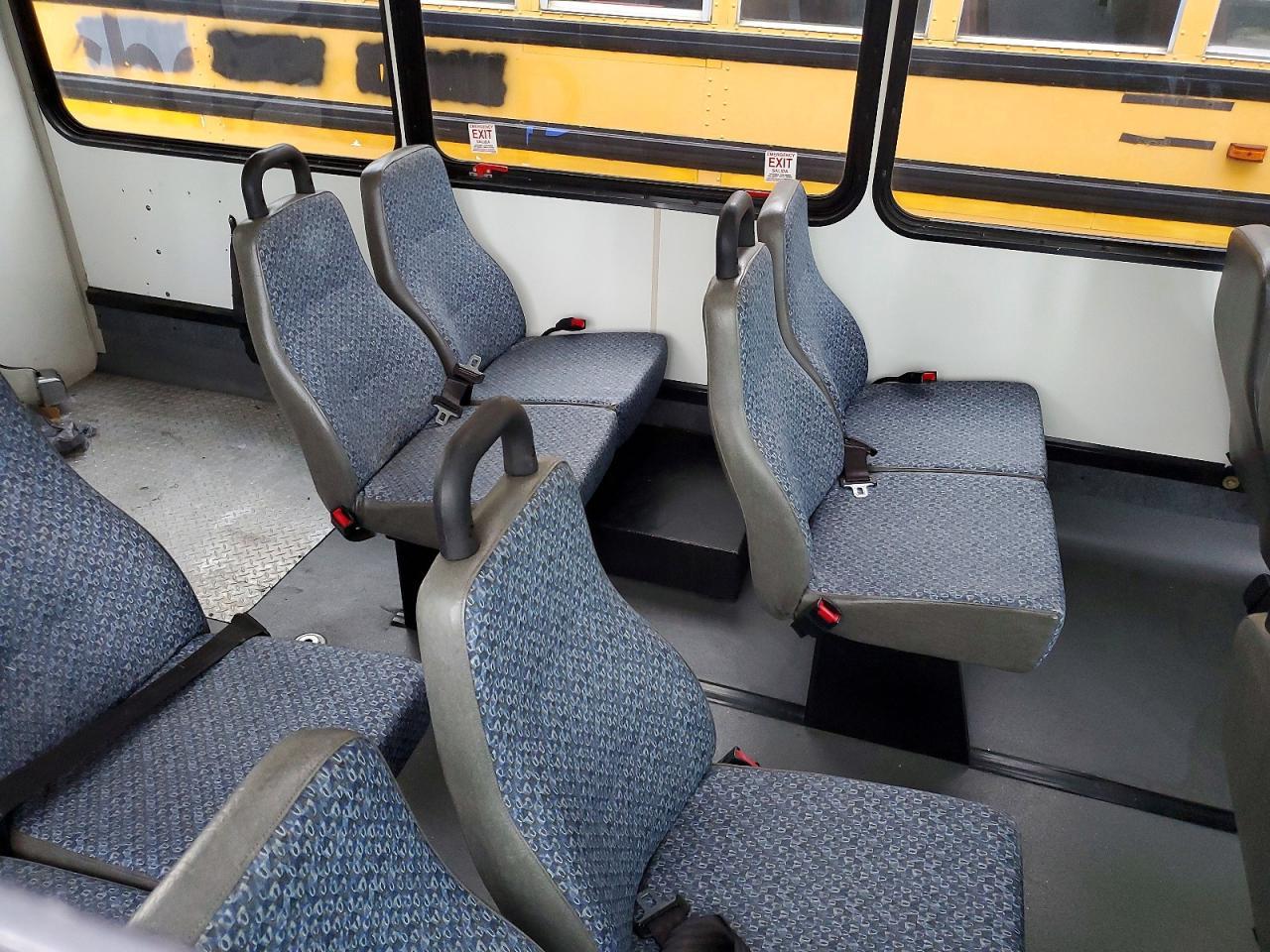 2016 Ford E450 Shuttle Bus