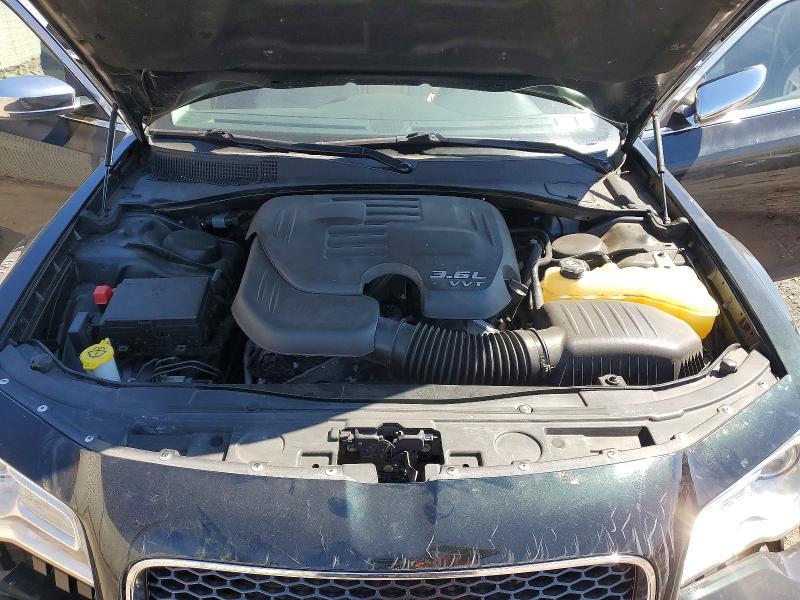 2016 Chrysler 300 Limited