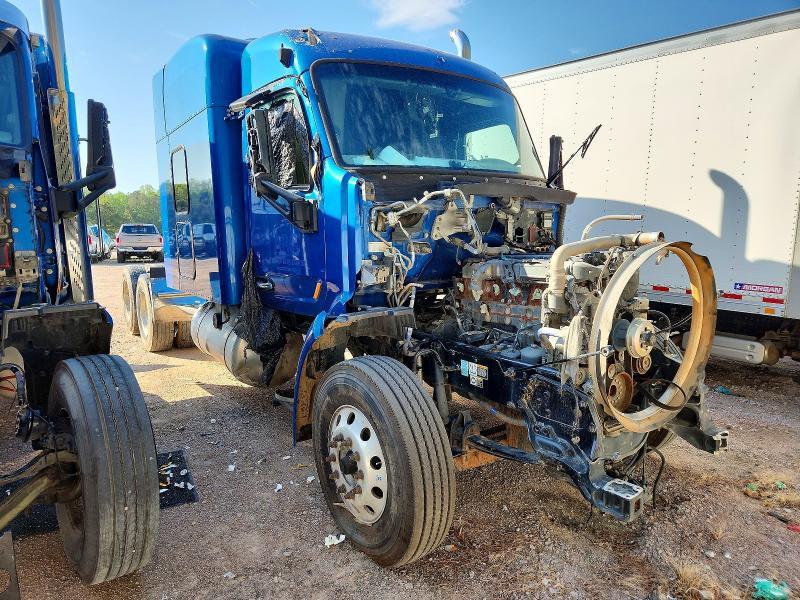 2022 Peterbilt 579 Truck Cab AND Chassis