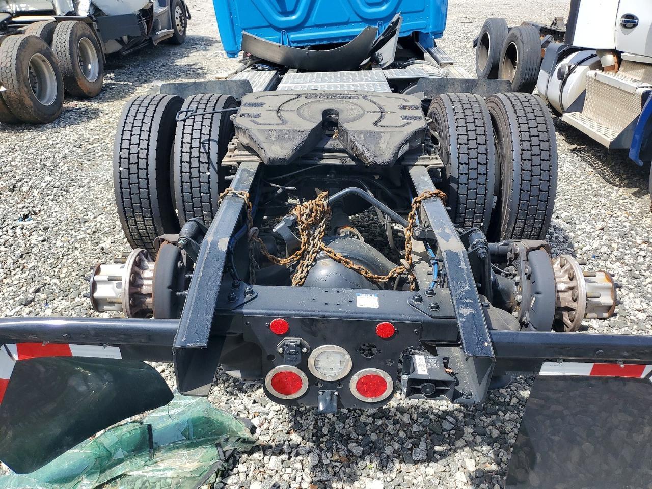 2026 Freigliner 2026 Freightliner Cascadia 126 Semi Truck