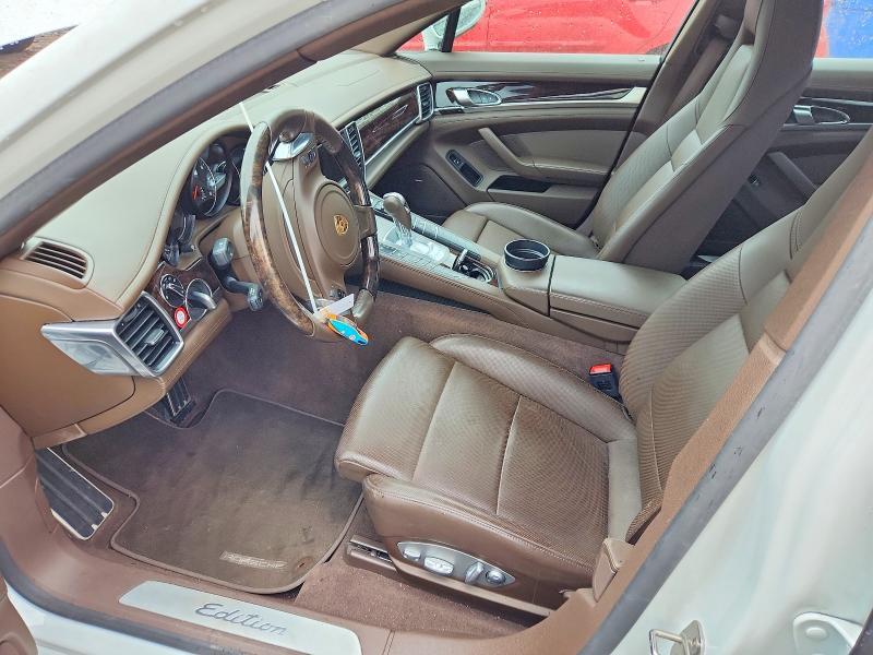 2016 Porsche Panamera 2