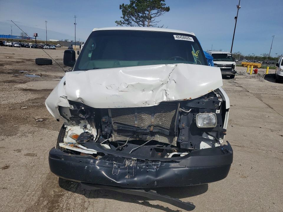 2015 GMC Savana G2500 Utility / Service Van