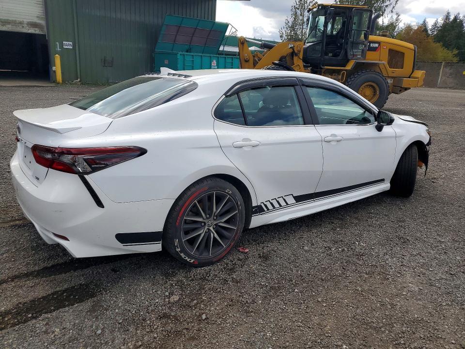 2021 Toyota Camry se