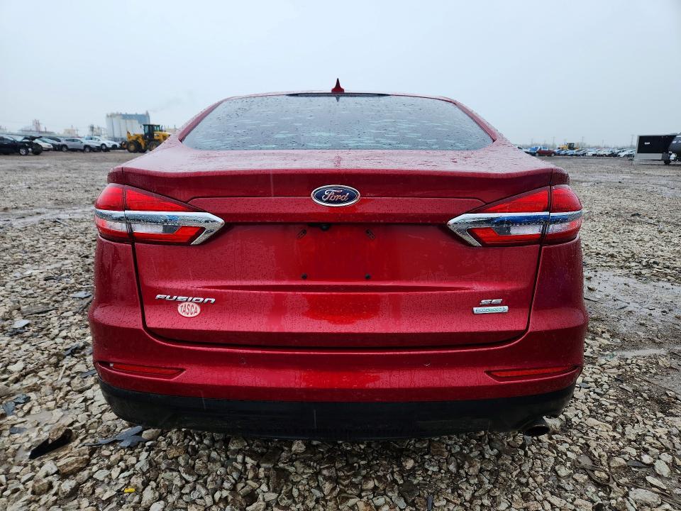 2019 Ford Fusion se