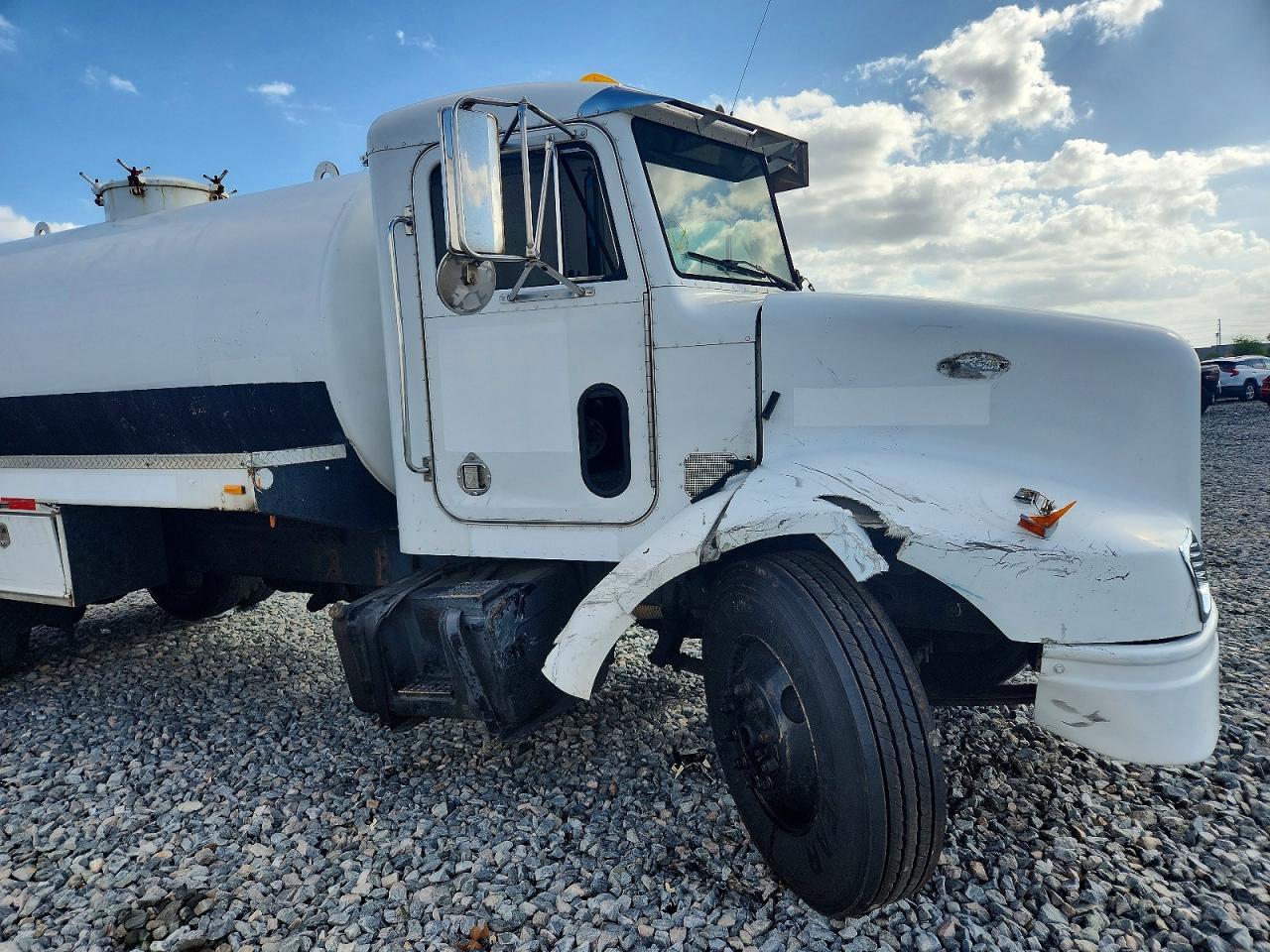 2002 Peterbilt 330 Vacuum Truck