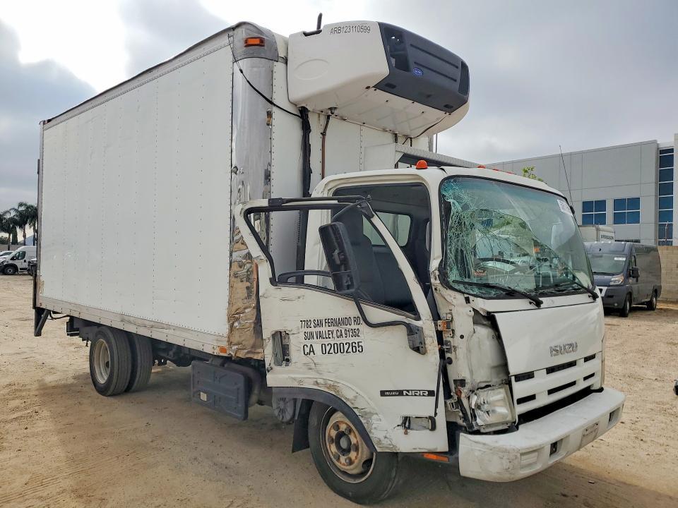2013 Isuzu NRR Refrigerated BOX Truck