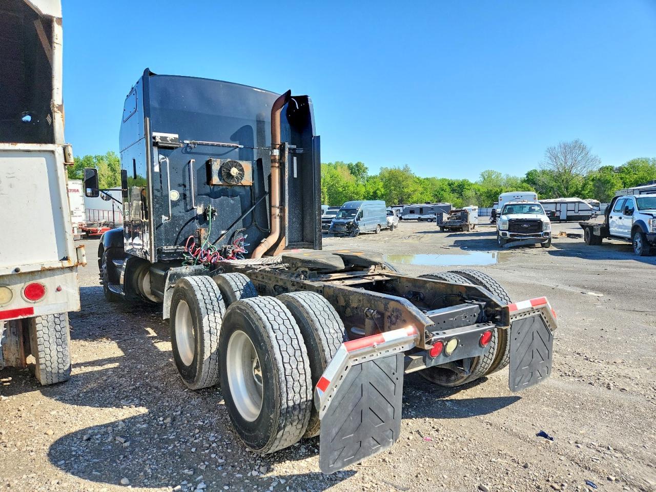 2009 Kenworth T660 Semi Truck