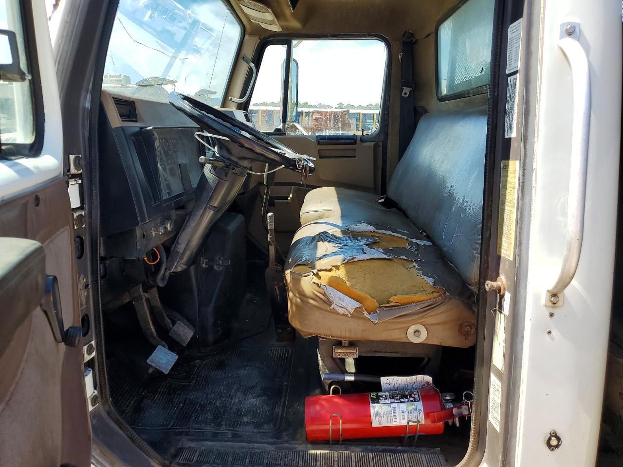 1995 International 4000 4700