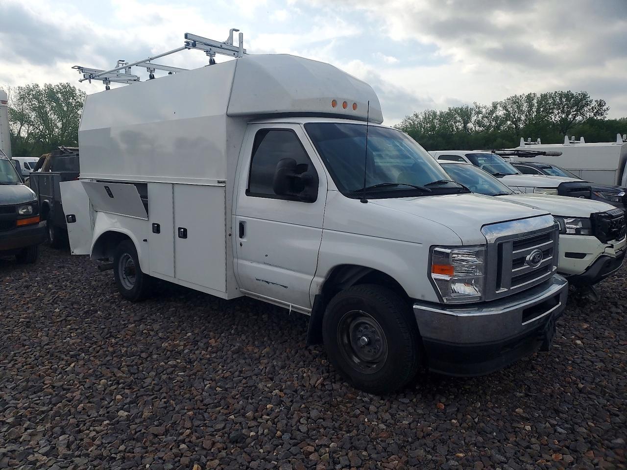 2025 Ford E350 Utility / Service Truck