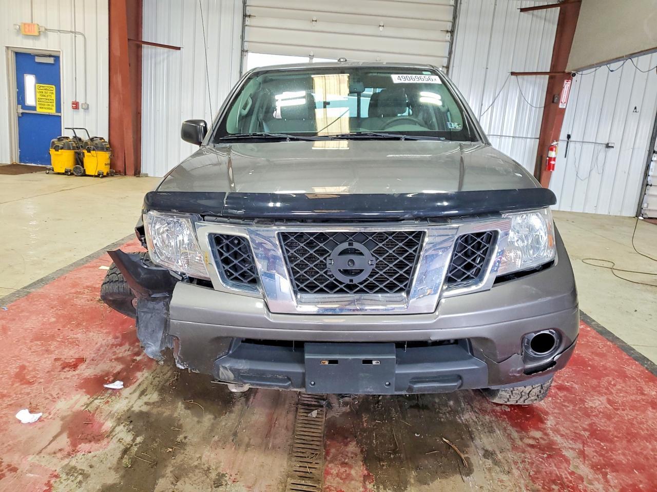 2016 Nissan Frontier SV