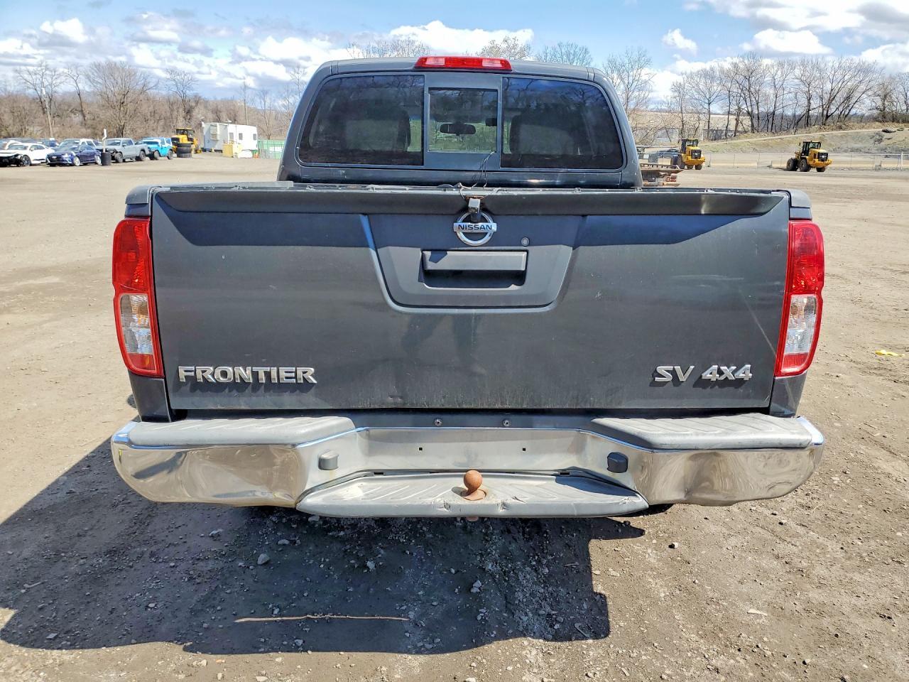 2015 Nissan Frontier SV