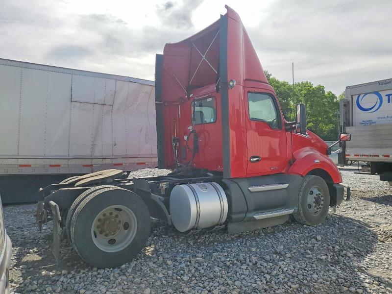 2019 Kenworth T680 Semi Truck