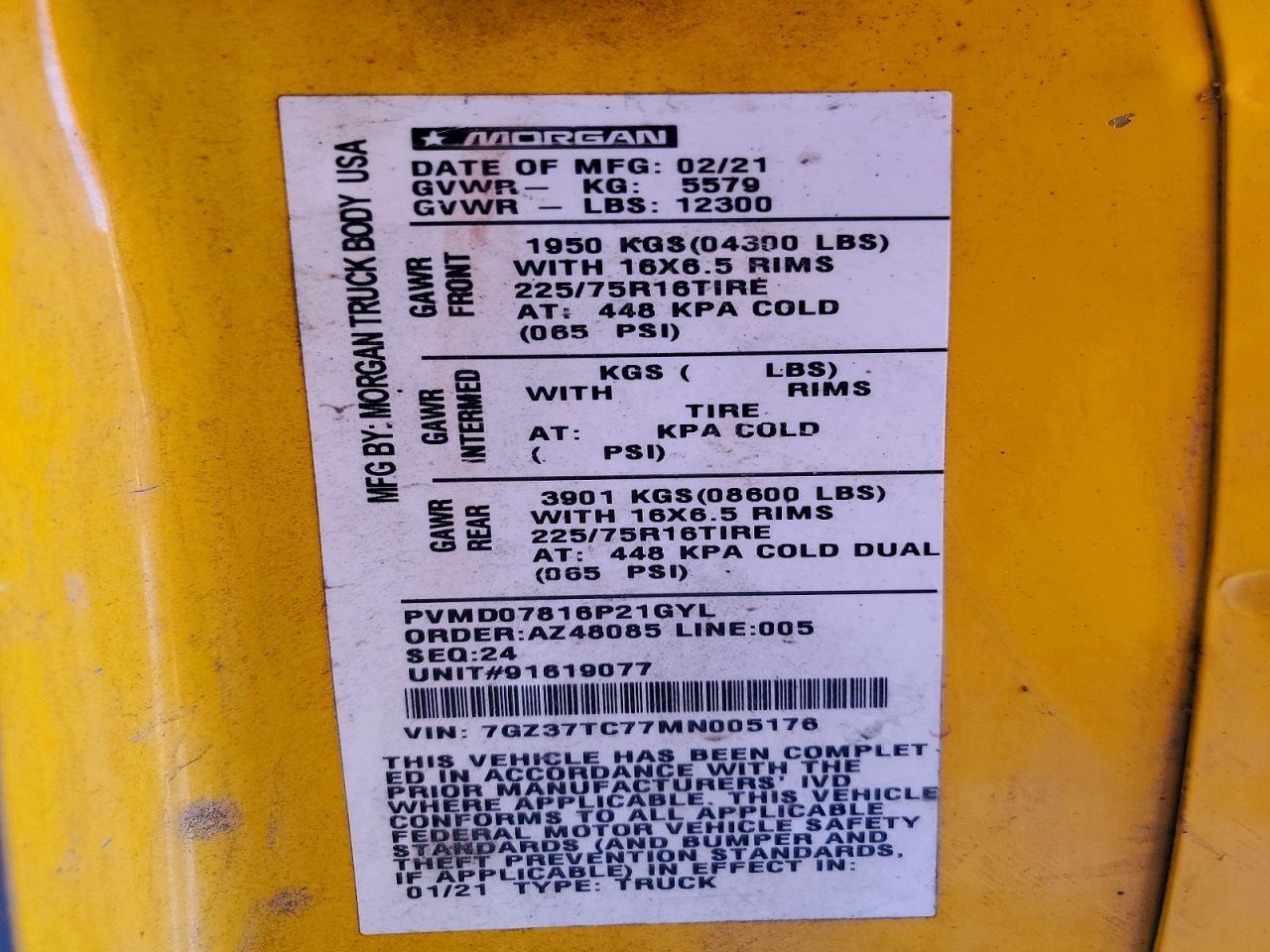 2021 GMC Savana BOX Truck