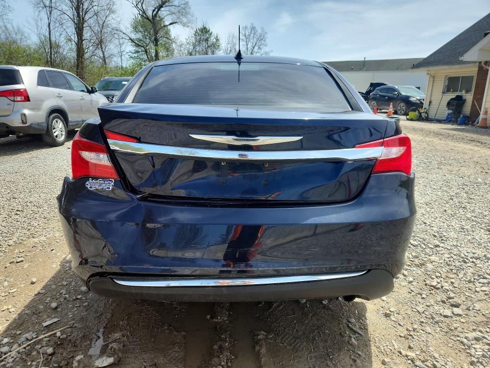 2012 Chrysler 200 Limited