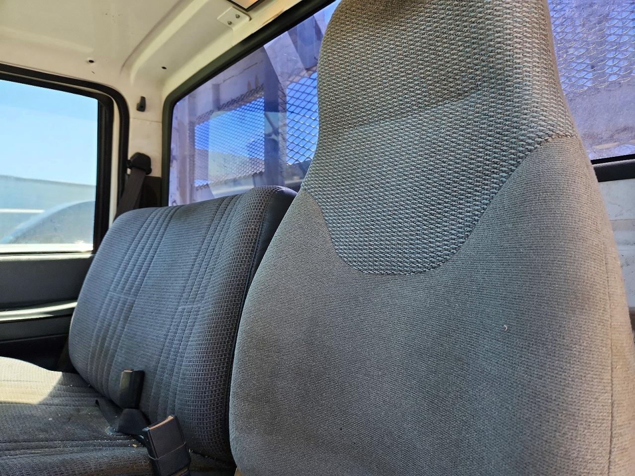 2000 Chevrolet C-SERIES C7H042