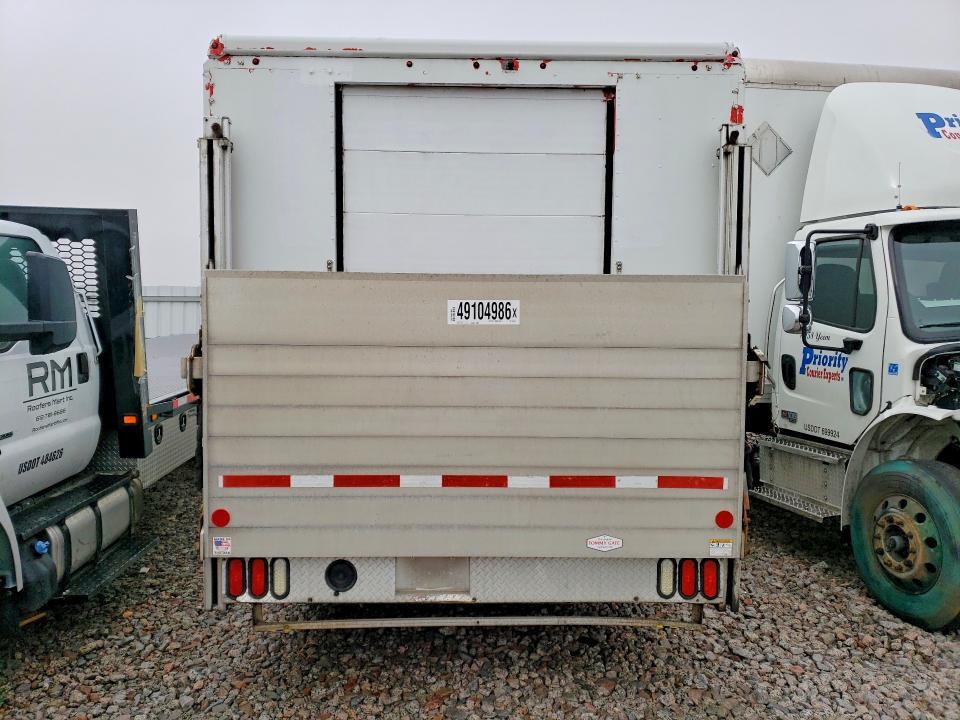 2015 Freigliner 2015 Freightliner MT45G Chassis Delivery Truck