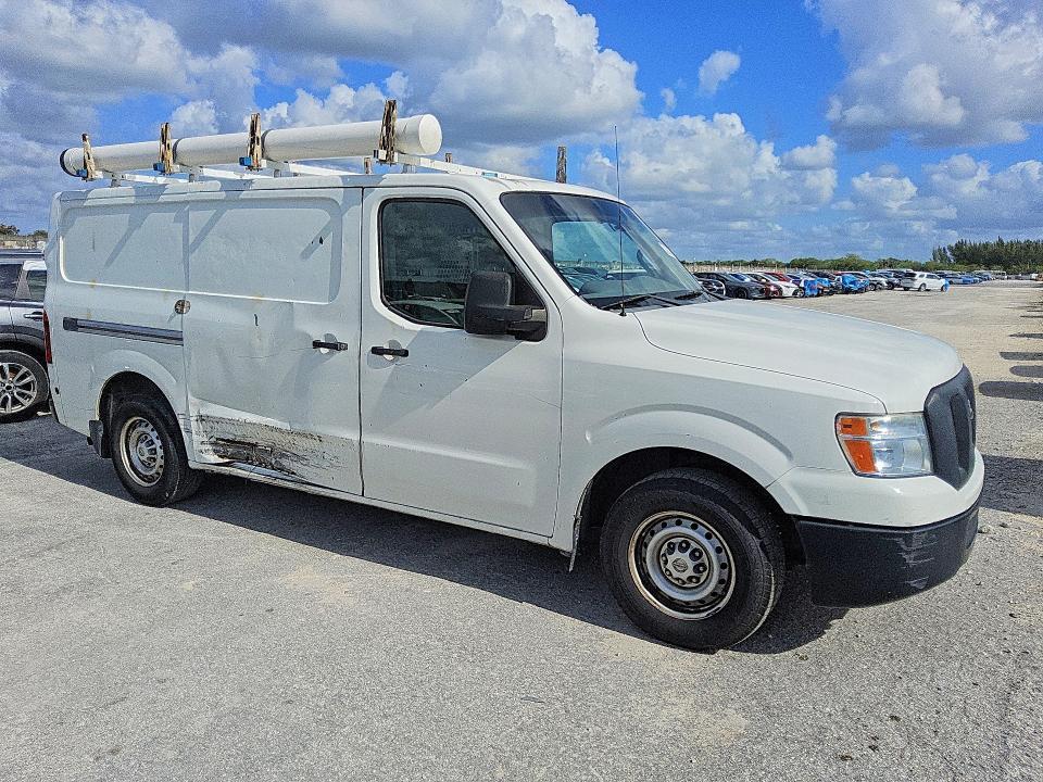 2015 Niss AN NV 1500 Utility / Service Van