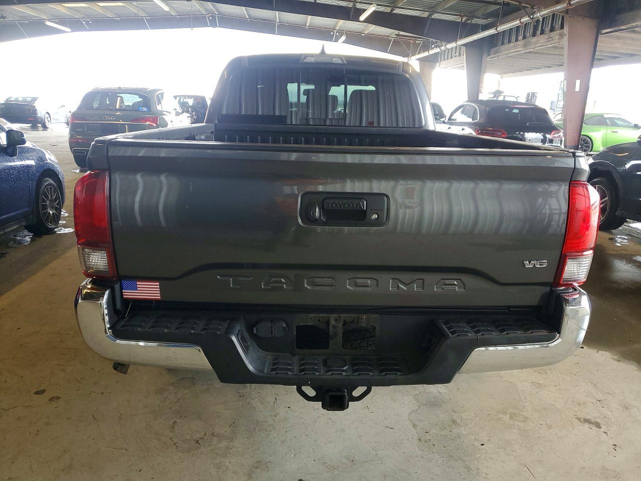 2018 Toyota Tacoma SR5 V6