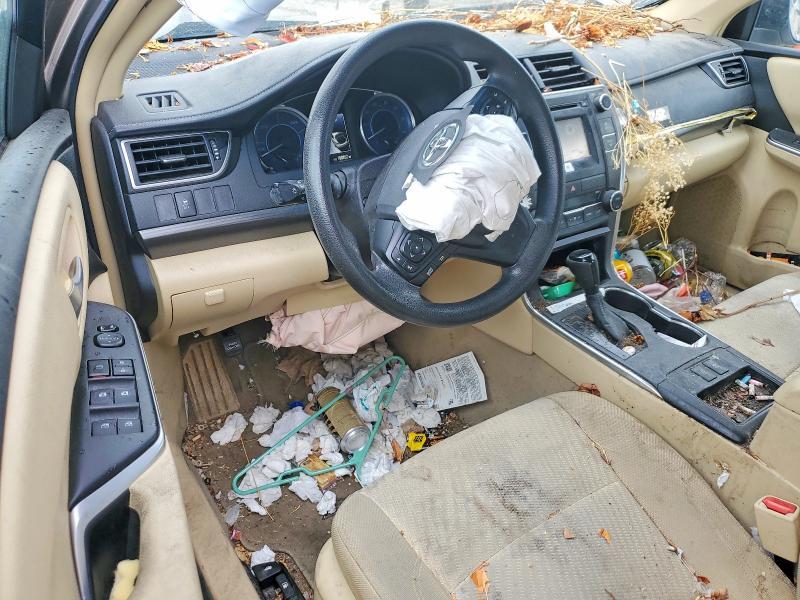 2015 Toyota Camry Hybrid le