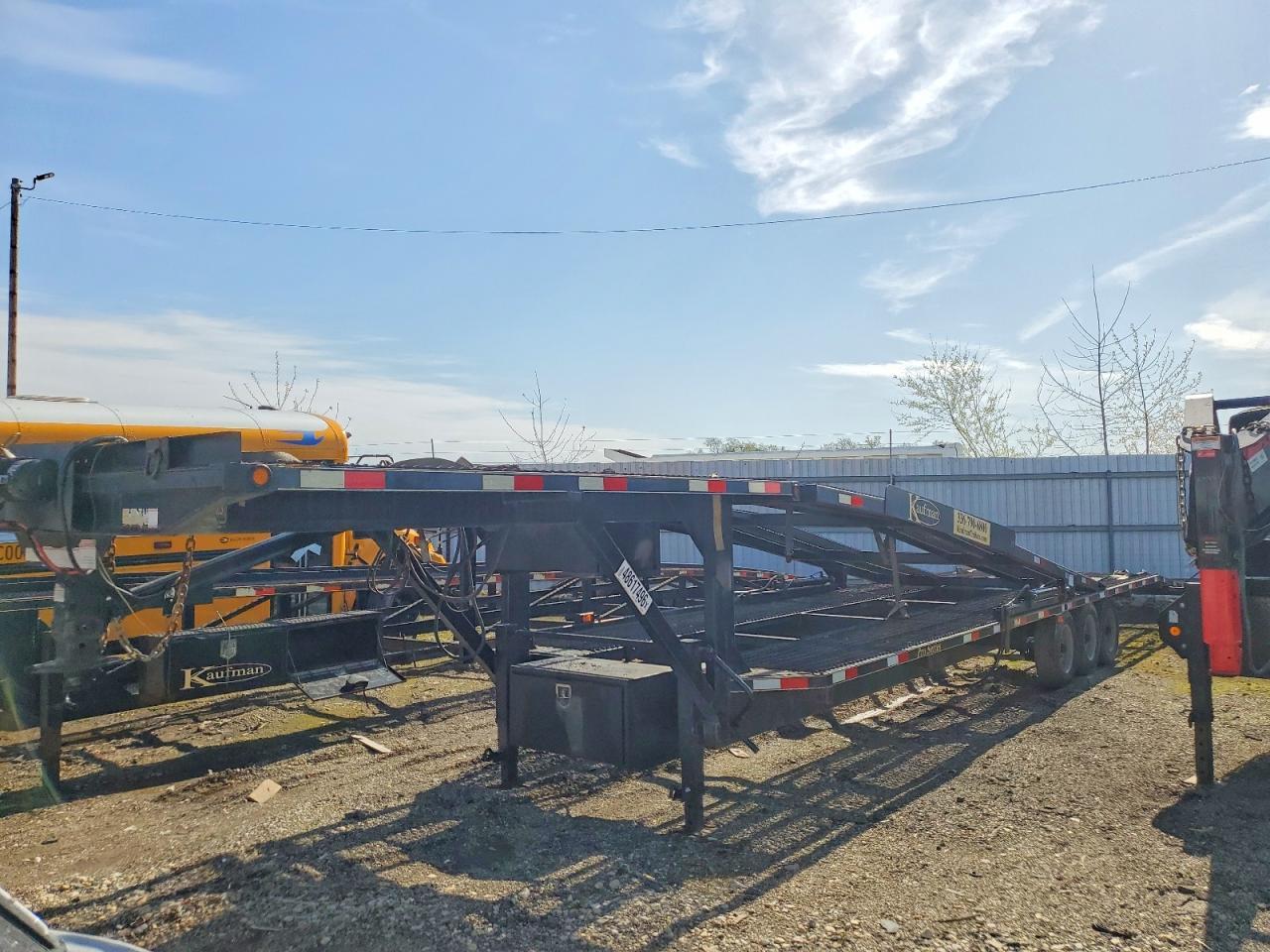 2019 Kaufman EZ 4