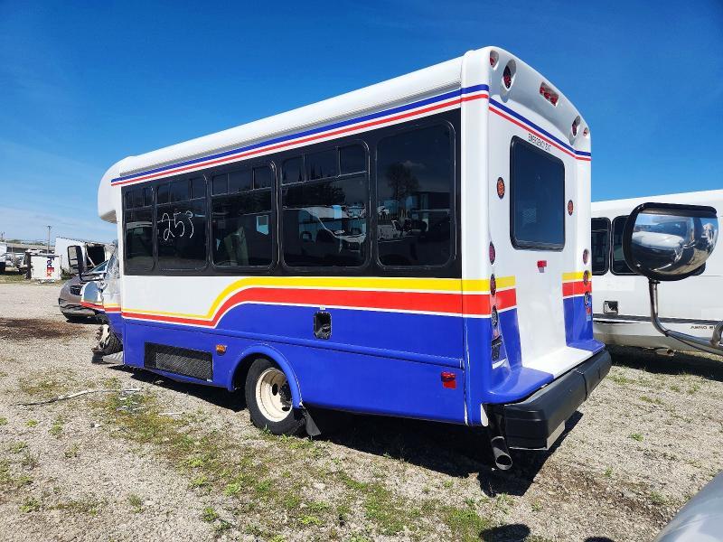 2025 Ford Econoline E450 Super Duty Cutaway Van