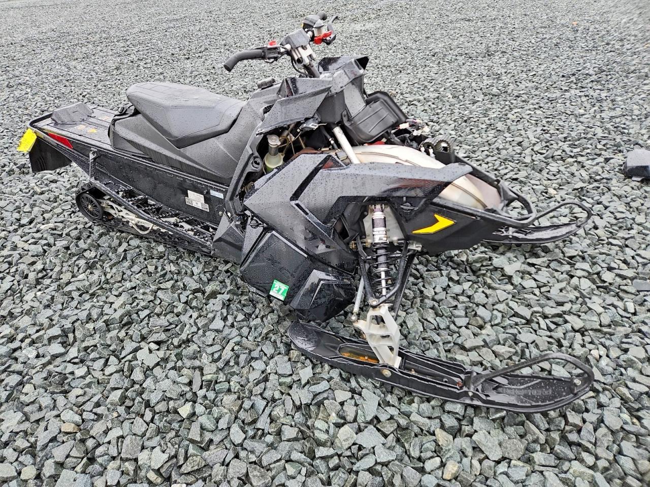 2019 Polaris Axys XC PKG