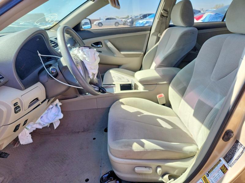 2010 Toyota Camry le