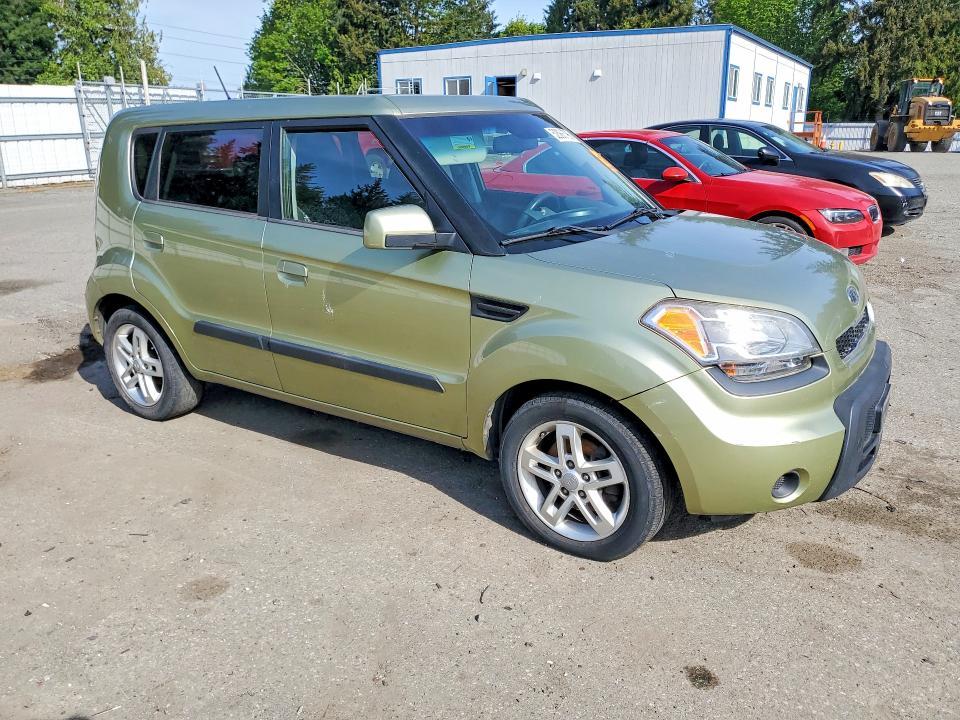 2010 KIA Soul +