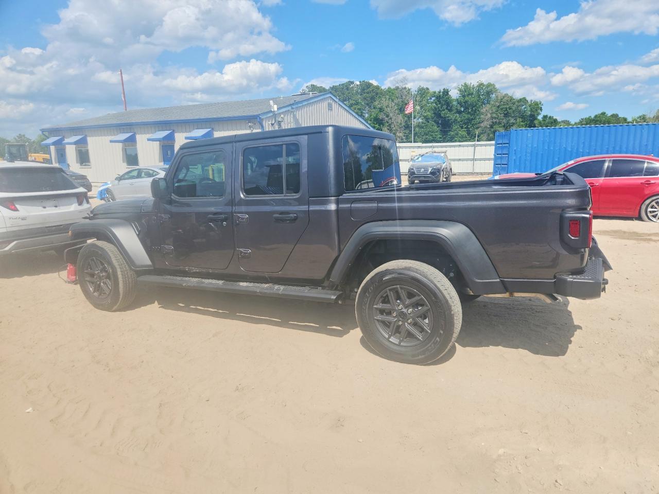 2025 Jeep Gladiator Sport
